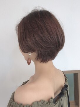 丸みシルエット×大人ショート