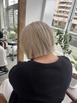 リボーン(reborn) ホワイトベージュ