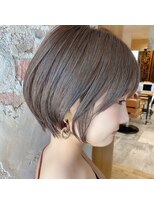 アフロート ルヴア(AFLOAT RUVUA)&nbsp;『岩田莉奈』40代50代お洒落な白髪染ショートボブ新宿ケアカラー