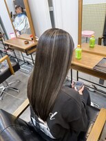 ルヴェルヘアー(Revel hair) グレージュハイライト