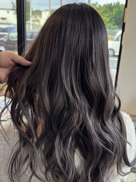 ウィリーベル 沖縄(WILLIE BELLE) 外国人風ハイライト/ロングウェーブ/外国人風/ツヤ髪カラー