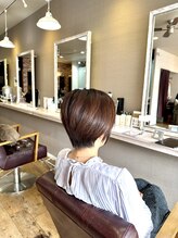 ヘアーメイクロージー 八軒店 (HAIR MAKE ROSY)&nbsp;大人女性絶壁補正ショートボブ丸み後頭部ふんわり上品スタイル