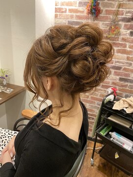 エル(elle) 大きめアップ