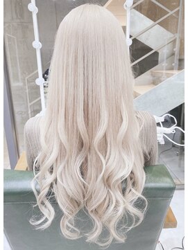 デイズ(days) DAYS 明治神宮前 ホワイトベージュカラー 10代20代30代