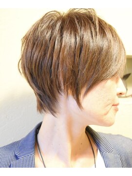 シロ(siro) ショートレイヤー