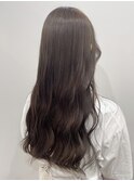 オリーブベージュ