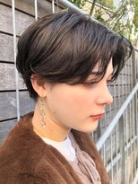 毛流れパーマ　ハンサムショート