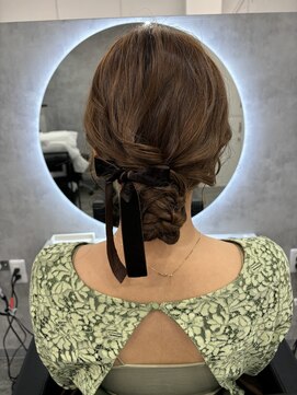 アイ(_i) #シニヨン#お呼ばれヘア#結婚式ヘア