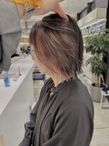 ステアケース 武蔵小杉店(stair:case) 大人インナーカラーピンクグレージュミニボブ