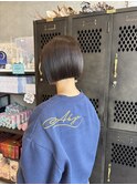 黒髪切りっぱなしミニボブストレート髪質改善トリートメント