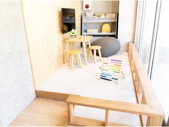 オークプラス(OAK plus+)の写真/【センター南駅徒歩5分◆キッズスペースあり】kid'sカット可！お子様同伴OK◎【キッズカット/センター南】