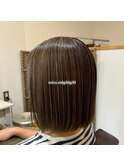 大人ハイライト×切りっぱなしボブ