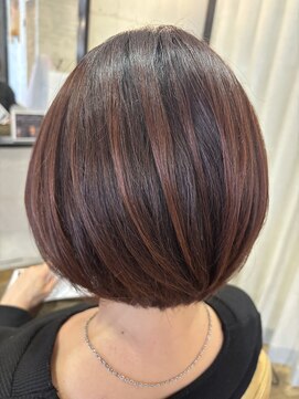 ラフウ(Raffu) 前下がりボブ