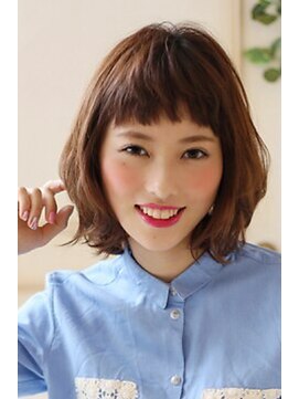 リーフ 新松戸(LeaF) ぱっつん前髪が可愛いカジュアルボブ