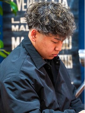 アイシーク(i SEEK) <55>メンズハイライト×パーマ