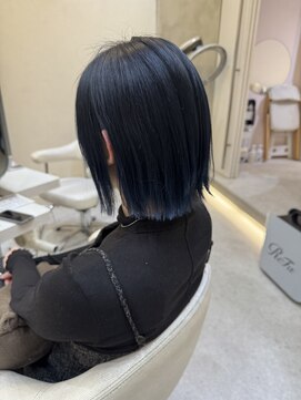 アナ ラーナ(Anna Lanna) ブルーブラックでおしゃれ暗髪で♪