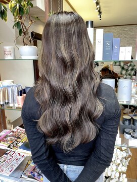 ヘアークルーズピース (hair cruise Piece) ナチュラルコントラストハイライト／白髪ぼかし