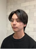 大学生ショート黒髪2ブロックセンターパートウルフ20代30代40代