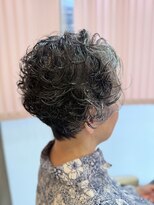 エムタニグチブランシェ(M.TANIGUCHI Branche') ショートカーリーヘア