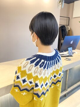 バーチ(BIRCH) シルエットのキレイなショートスタイル