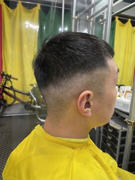 美容家朋友 フェードカット