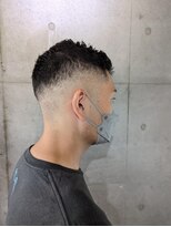 バーバーバー 八広(BARBER-BAR)&nbsp;2ブロック　刈り上げマッシュ　フェードスタイル　サイドパート