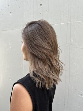 リバレッジ 白金(Leverage) 白髪ぼかし外国人風ハイライト30代40代【白金/目黒】担当山岡