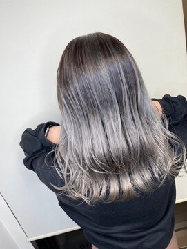 アイズ 本厚木(AIZU) コントラストバレイヤージュ