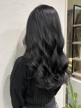 ニーフ 恵比寿(neaf) 黒髪グレーベージュレイヤーロング前髪パーマ 滝口和城