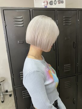 クラン バイ ナチュラル(clan by Natural) ホワイトカラー/ハイトーンボブ/ショートボブ @seiji_1027_