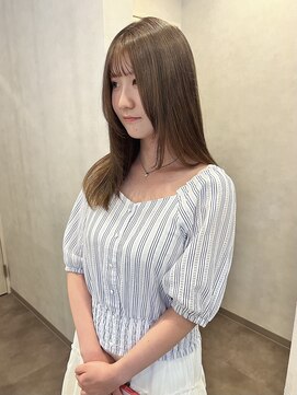 リタ(Lita.) 透明感グレージュ