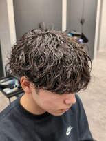 プルーブトウキョウ 渋谷(PROVE TOKYO)&nbsp;波巻きスパイラルパーマラウンドマッシュ刈り上げメンズ