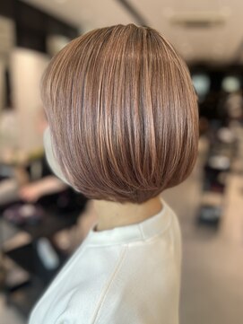 ステア ケース(stair case) 白髪があるからこそ出る透明感!くすみピンクベージュ