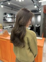 レブ 三条河原町(Reb,)&nbsp;ブリーチなしダブルカラーレイヤーカットミルクティーベージュ