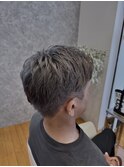 シルバーグレー