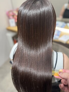 リズ(Lis.) まとまらない癖毛も「Lisオリジナル美髪矯正で艶々に☆」