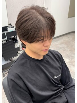 コンマ(,) 柔らかブラウンのナチュラルマッシュ