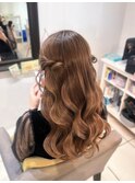 ハーフツイン　ダウンヘア　結婚式　参列ヘア