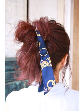 フェンテ(Fuente) 『Fuente』スカーフお団子アレンジ