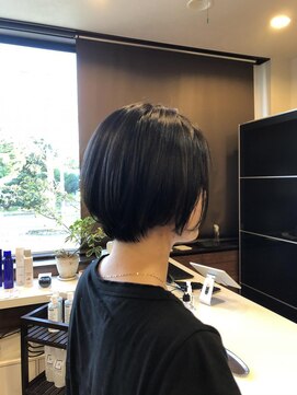 ベルスタ(BELSTA) 佐藤デザイン!夏の可愛いスッキリショートボブ!