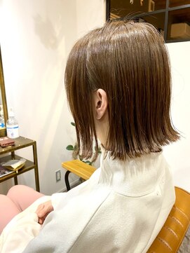 メール(Mer...) 切りっぱなしボブ×イルミナカラー