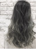 プラチナグレーグラデーション【LUXBE　LUCE　沖縄那覇店】