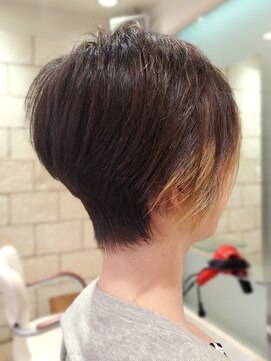 レンジシキチジョウジ (RENJISHI KICHIJOJI) アシメインナーカラーショート【RENJISHI 松岡】