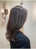 柔らかマロンベージュロングヘア