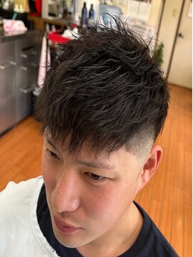 カットハウス コヤマ ツイストパーマ×フェードカット