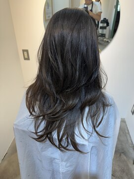 スリー(three) レイヤーカット