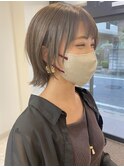 ボブウルフ　オリーブアッシュ　顔まわりレイヤー　草加
