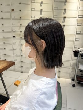 スタジオ ノル(studio noll) [あやな　ボブ]パツっとボブにインナーでアクセントを♪