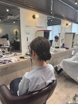 コワファーストナガサキシャンプーボーイ(COIFF1RST NAGASAKI SHAMPOO BOY)&nbsp;シニヨン