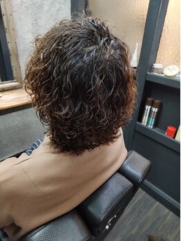 カパリリ(KaPaLiLi)の写真/【佐土原】メンズの方でも気軽にご来店いただけるサロン◇伸ばしかけの髪にパーマでイメージチェンジ！